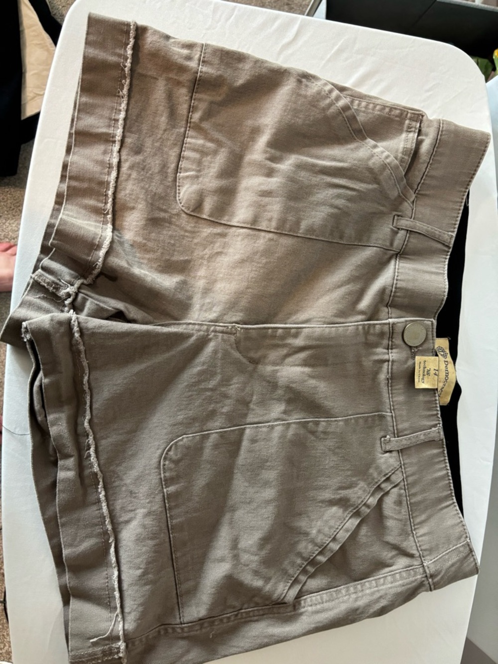 Old Navy Taupe Women's Casual Relaxed-Fit Shorts